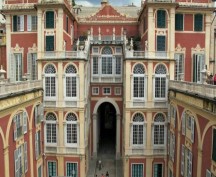 Genova,_palazzo_reale,_controfacciata_03-800x600