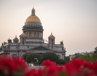 Соборы и дворцы Петербурга